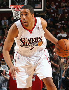 球队表现出 球队表现出